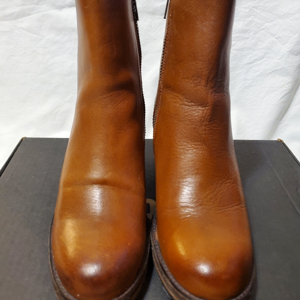 Frye Leather Boots - Picture 4 of 5